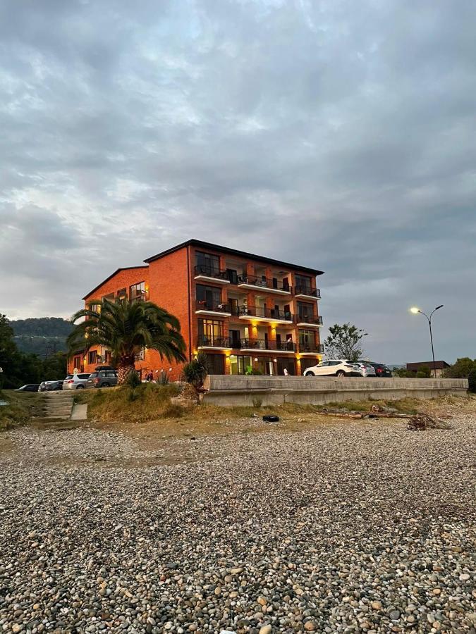 Leon Hotel New Athos Eksteriør billede