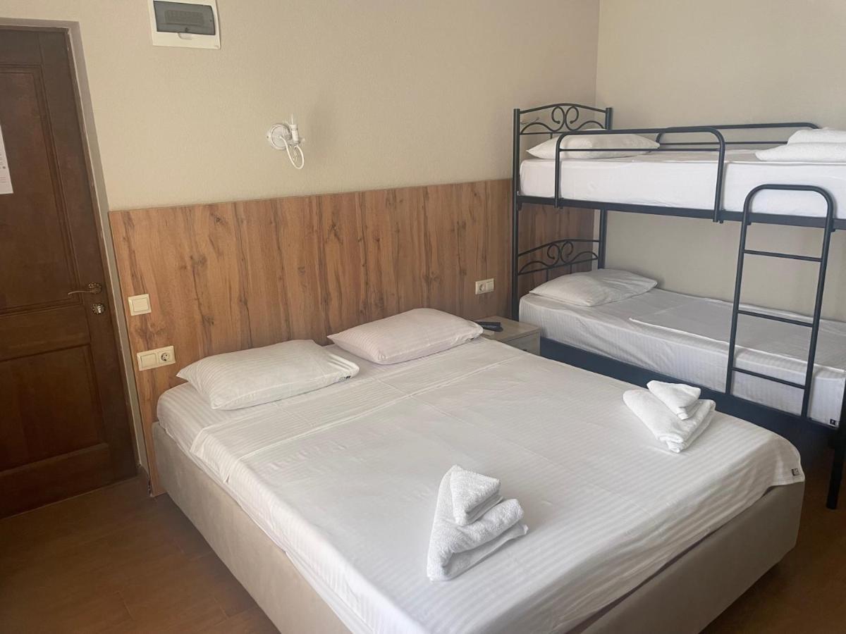 Leon Hotel New Athos Eksteriør billede