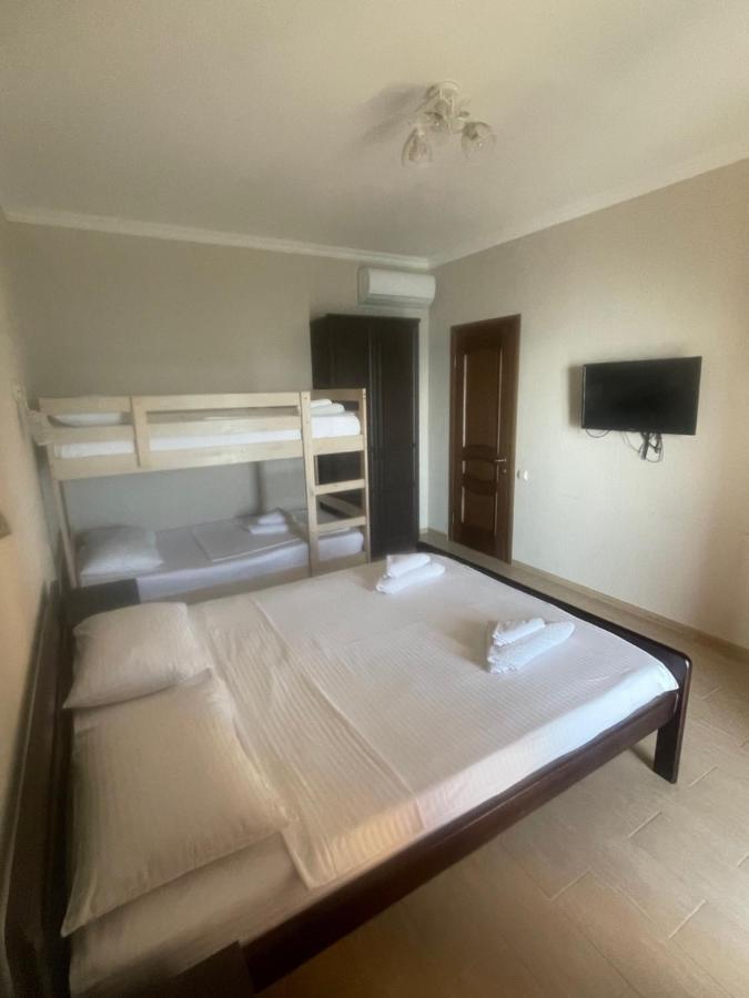 Leon Hotel New Athos Eksteriør billede